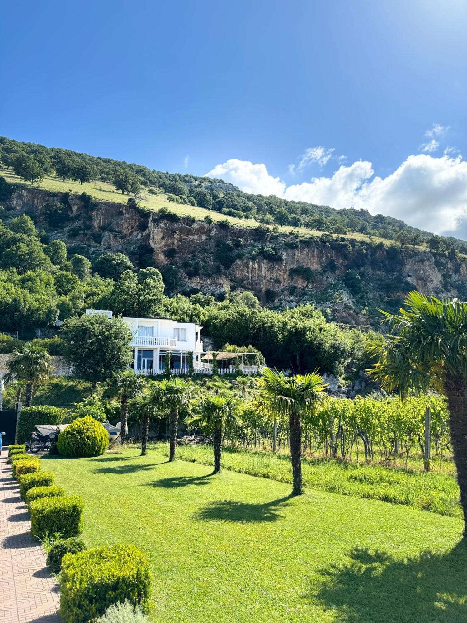 Vila Horizont Baks-Rrjoll Luaran gambar