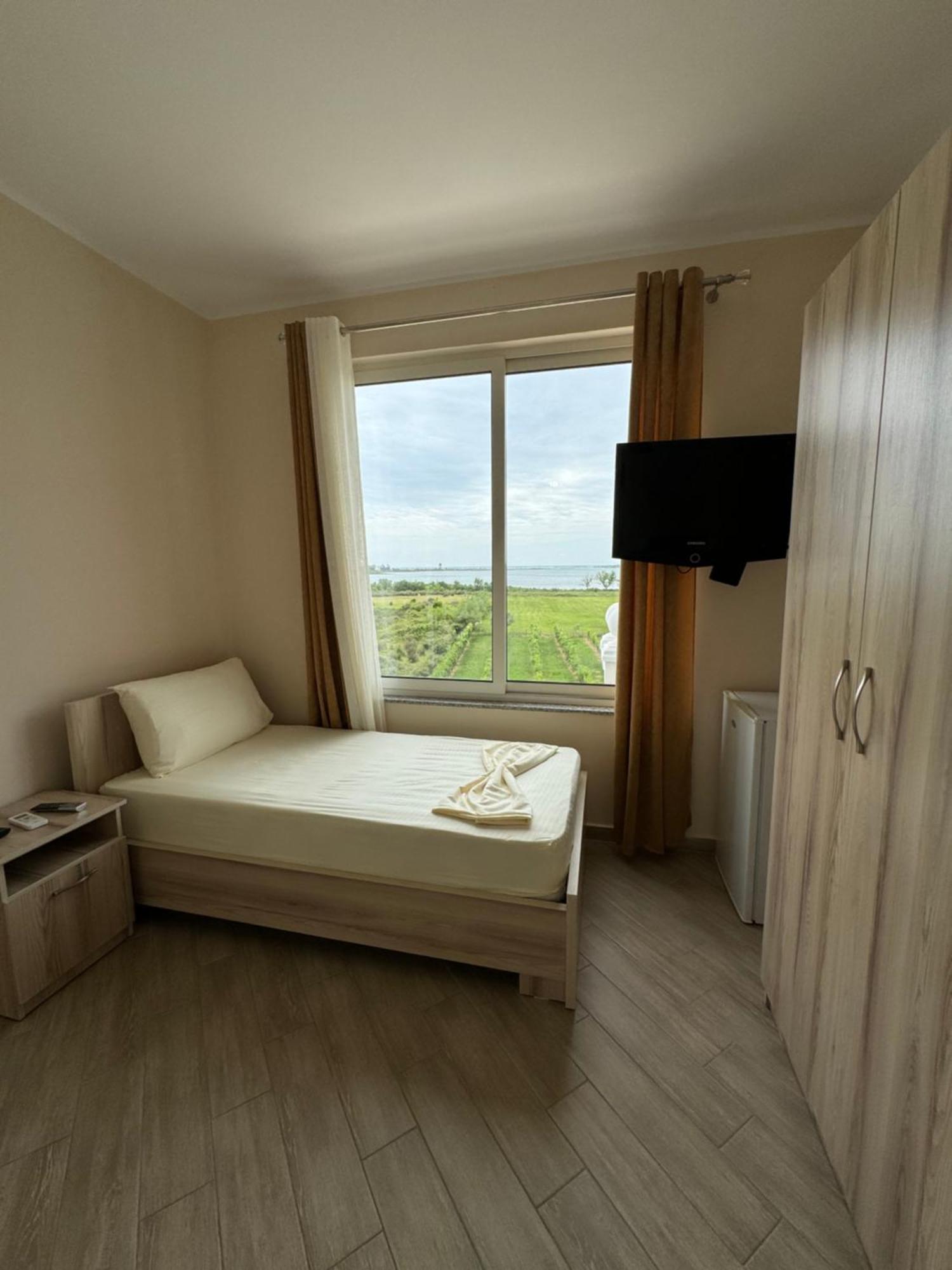Vila Horizont Baks-Rrjoll Luaran gambar