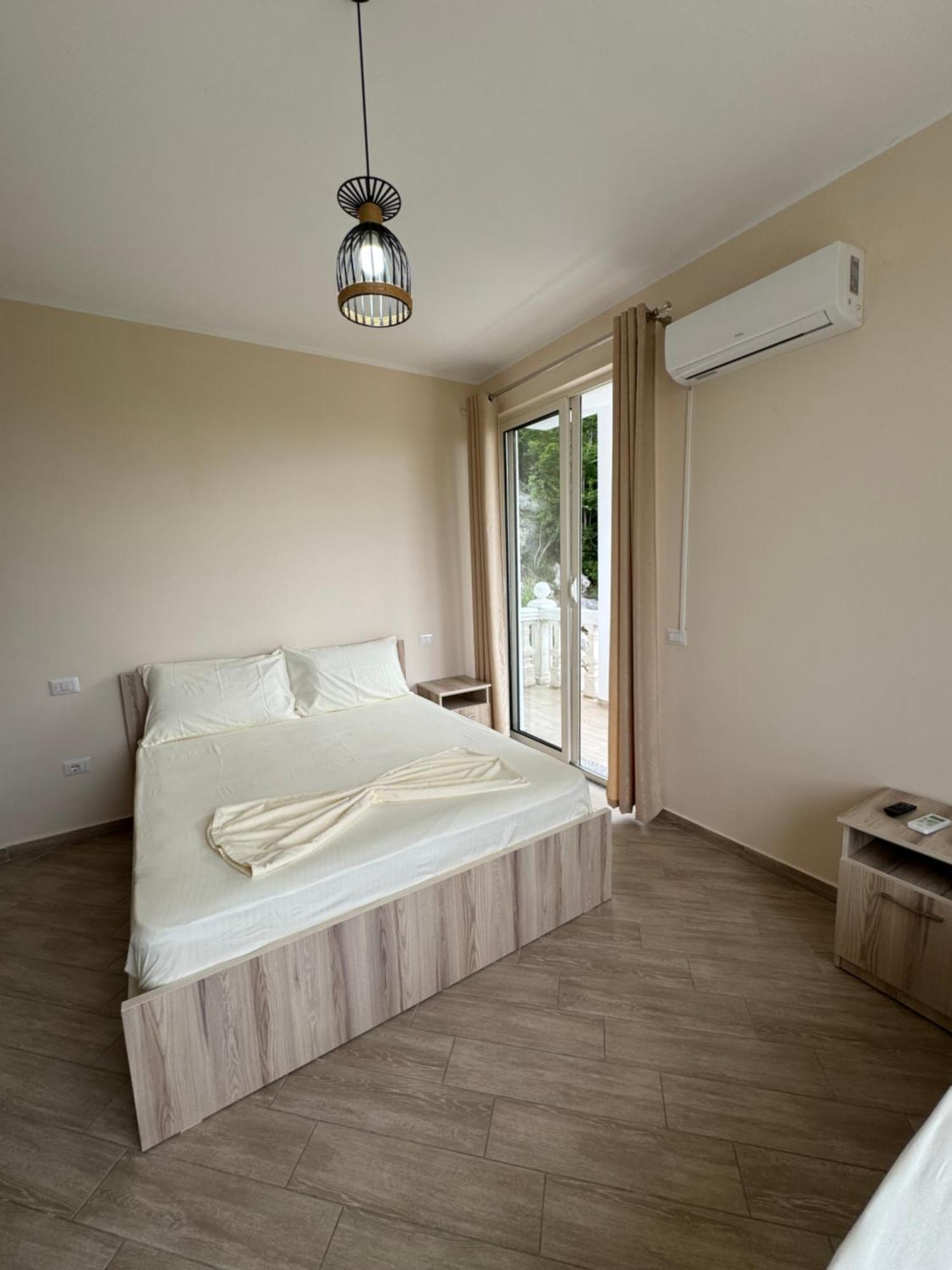 Vila Horizont Baks-Rrjoll Luaran gambar
